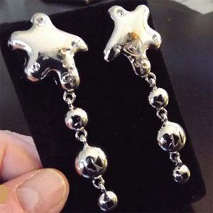 AMOEBA-LIKE STARS W/CRYSTALS VERY LONG DANGLING SILVERY *EUC* EARRINGS 66